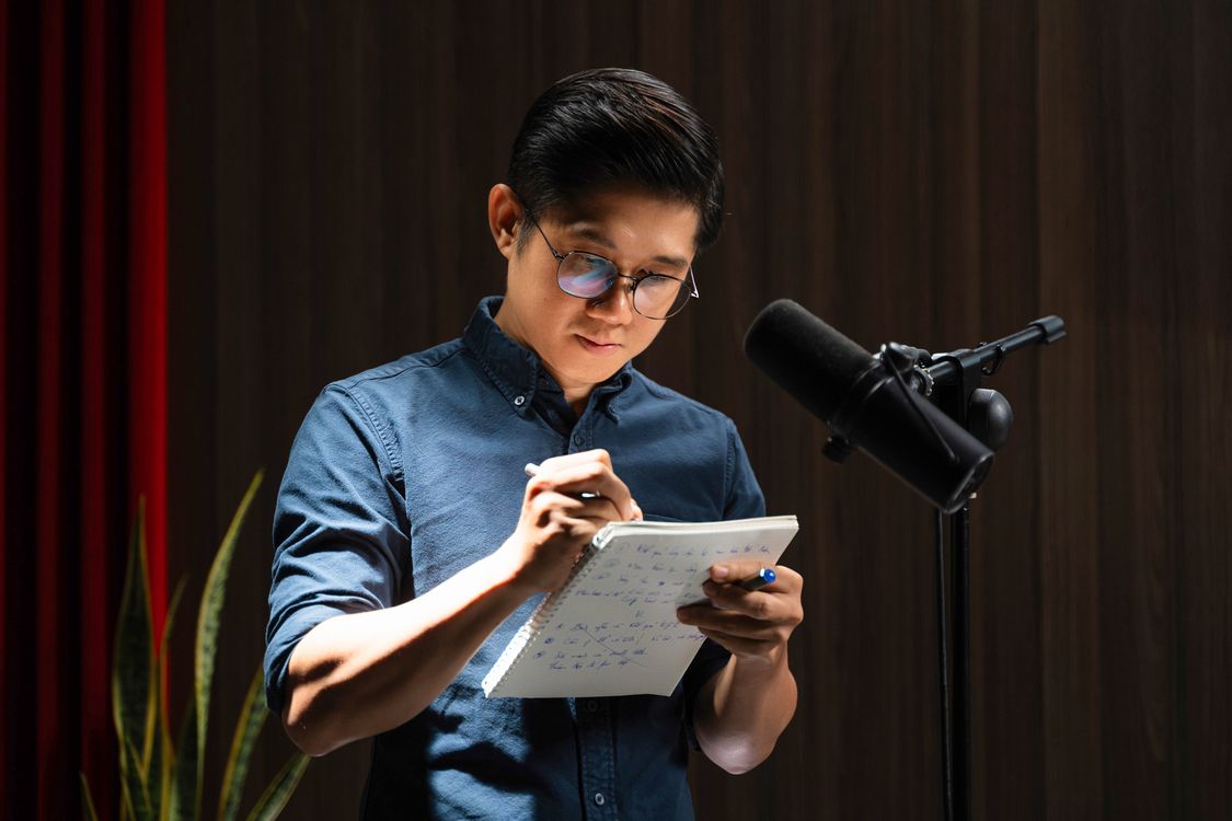 Huỳnh Duy Khương hướng dẫn học viên